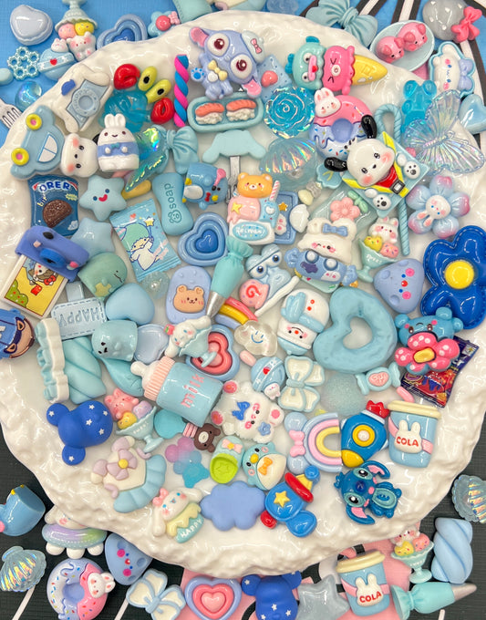 Light blue charm set