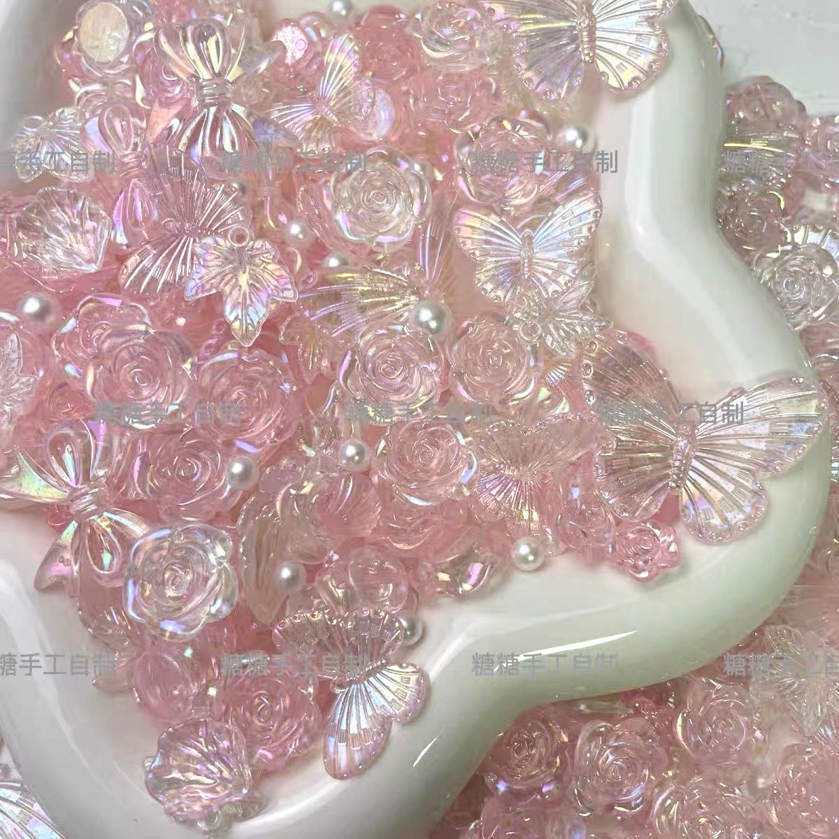 Baroque style charm set